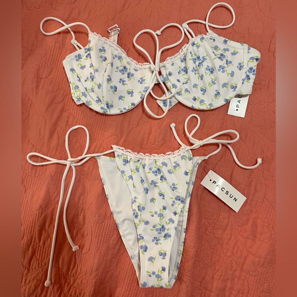 PacSun Floral Bikini Set - White and Blue